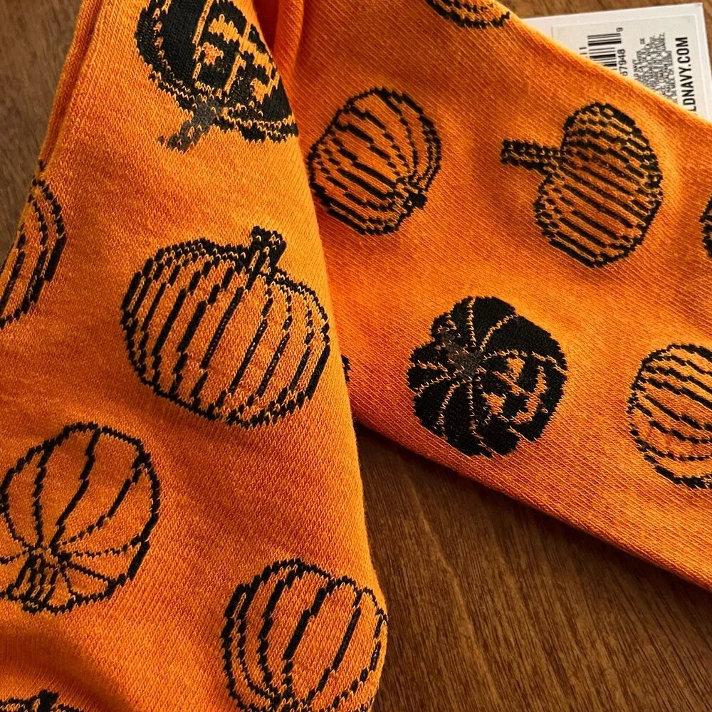 Old Navy pumpkin socks NWT
